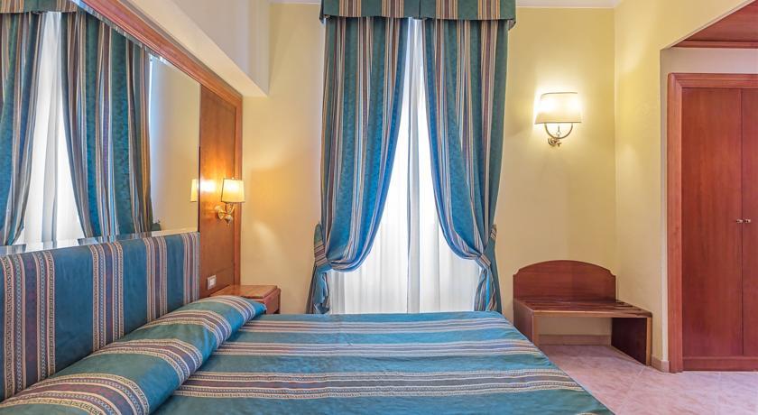 Hotel Raeli Lazio 3*