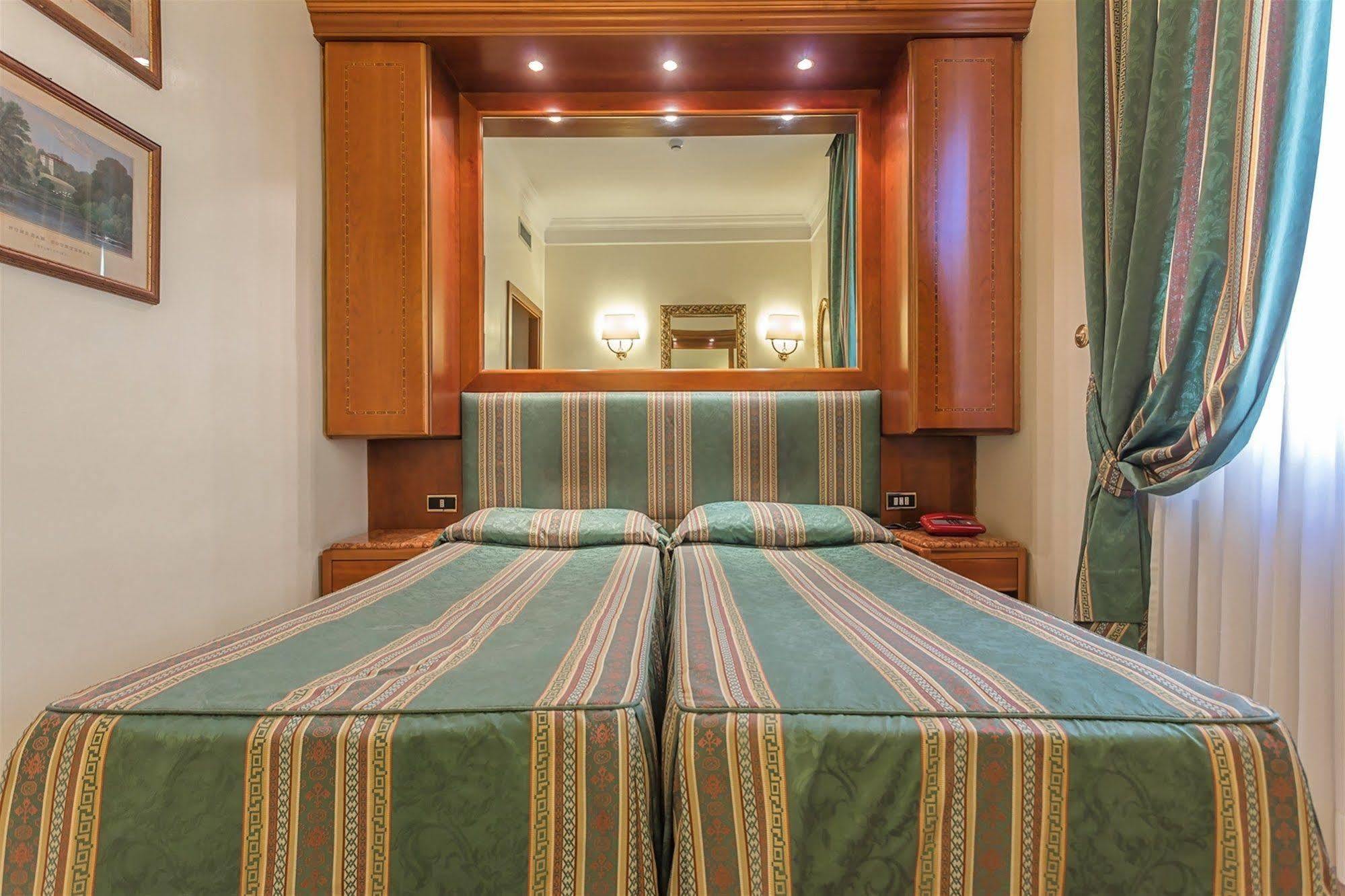 Hotel Raeli Lazio 3*